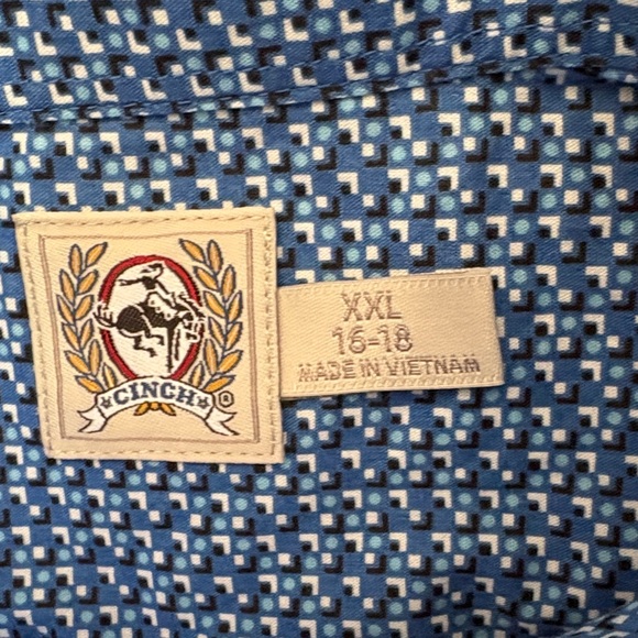 Cinch Blue Micro-Pattern Button-Down Shirt - Picture 2 of 9